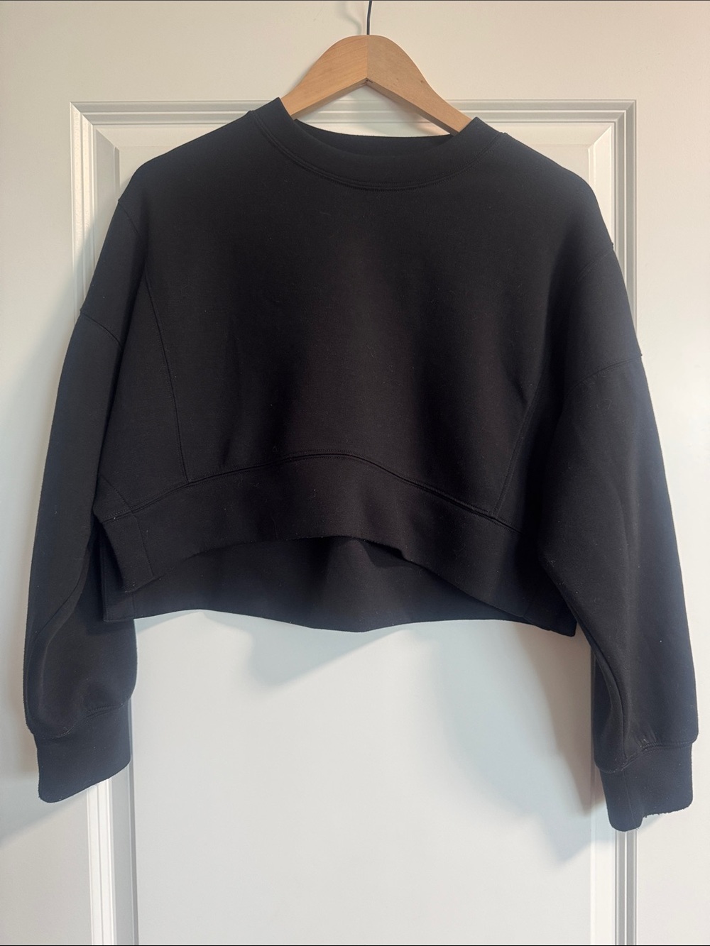 Abercrombie & Fitch YPB neoKNIT Mini Crew Sweatshirt Black Small 115A0036